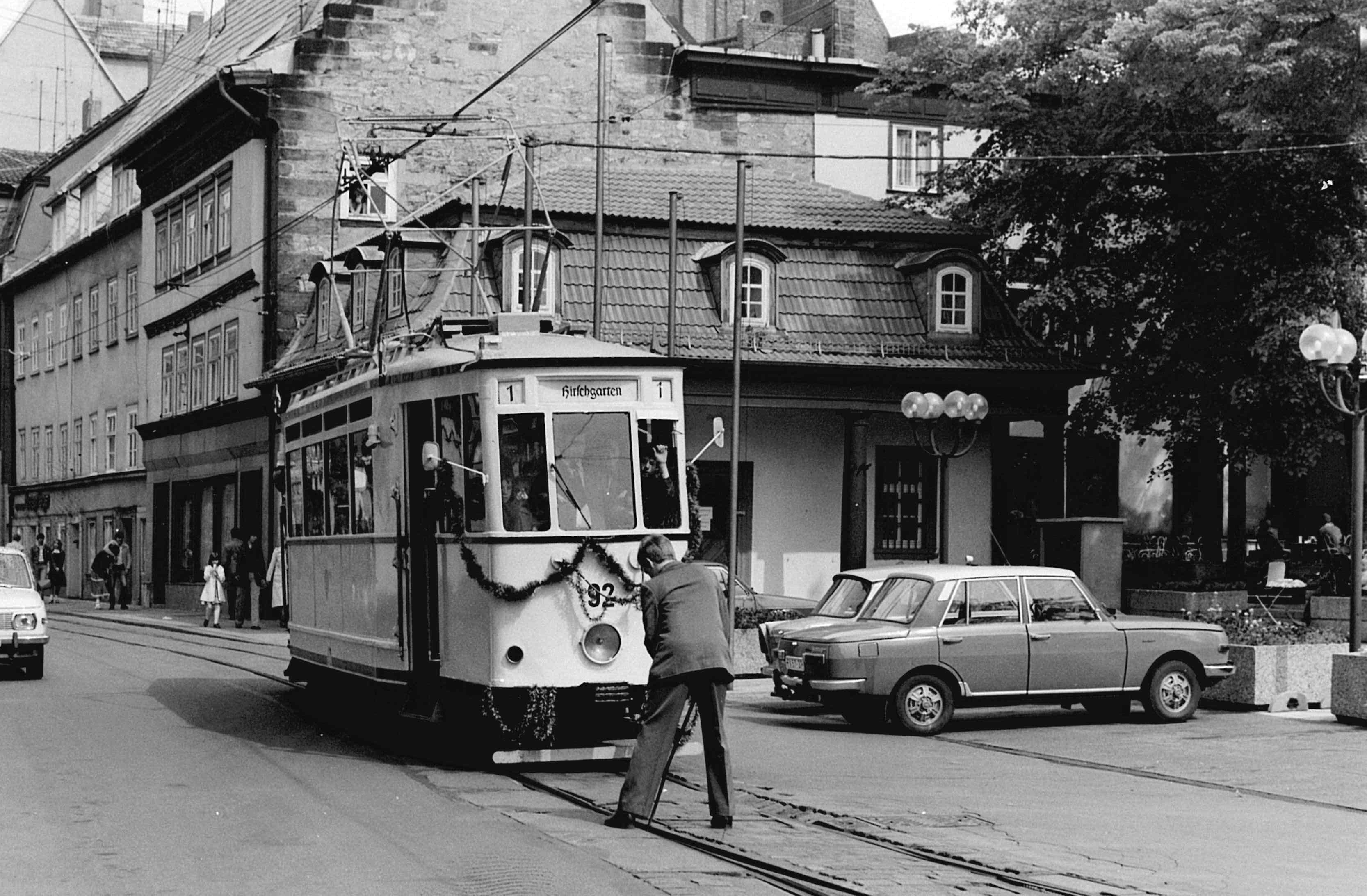 Erster Einsatz des frisch renovierten Triebwagen 92 in der alten Wendeschleife am damaligen Platz der DSF.