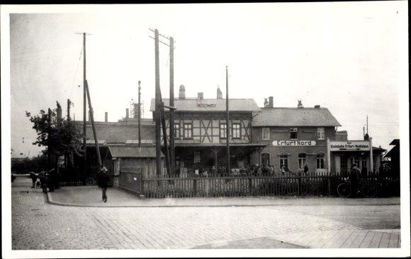 Bahnhof Erfurt Nord - Bahnübergang mir Blickrichtung Ilversgehofener Platz.